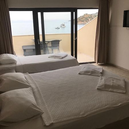 Can Apartments Турунч Екстериор снимка