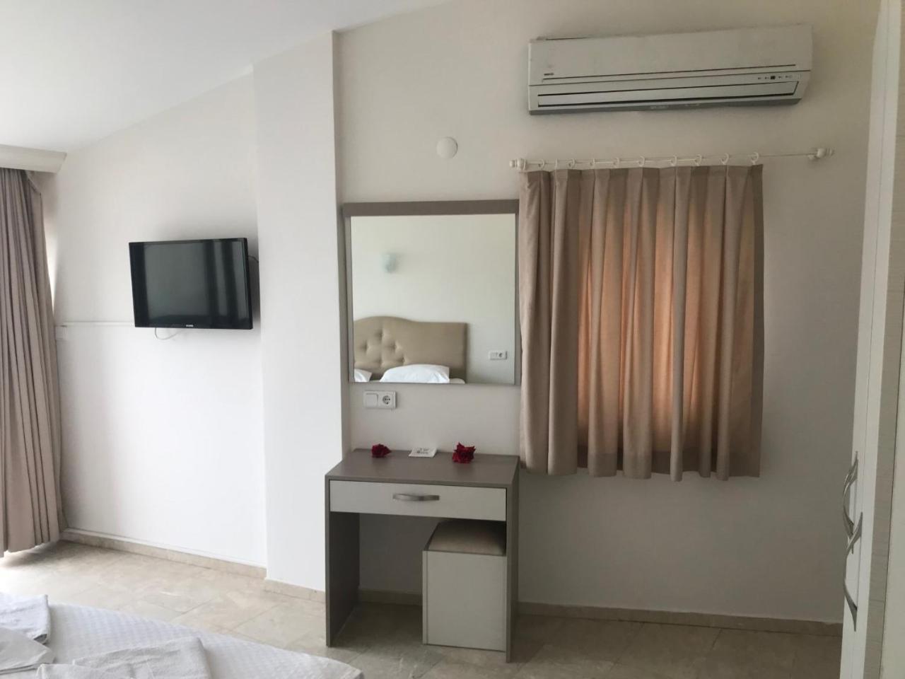 Can Apartments Турунч Екстериор снимка