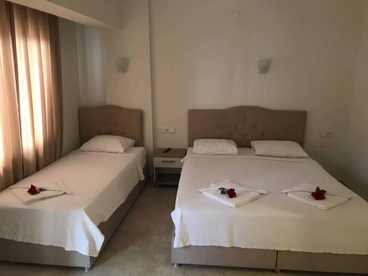 Can Apartments Турунч Екстериор снимка
