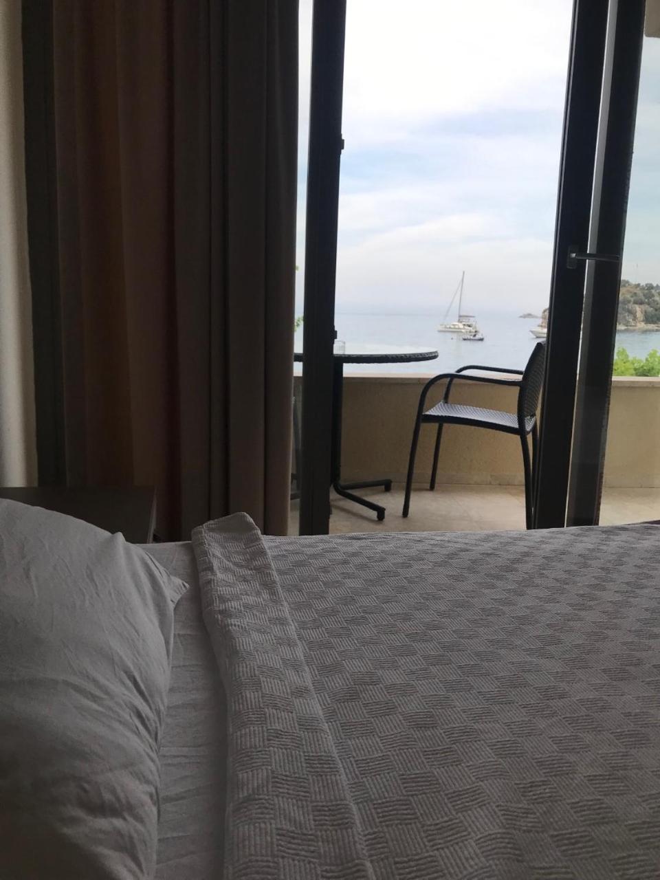 Can Apartments Турунч Екстериор снимка